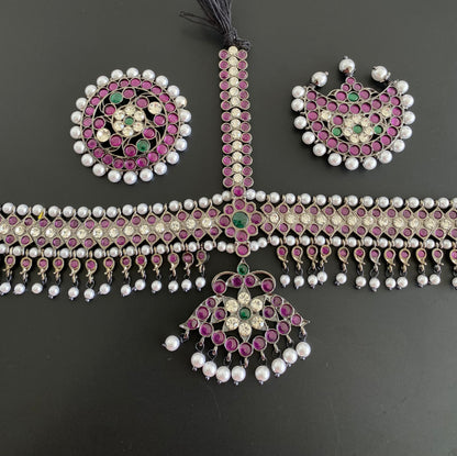 Black finish precious kemp-green-white pearl mango flower tikka dj-53401