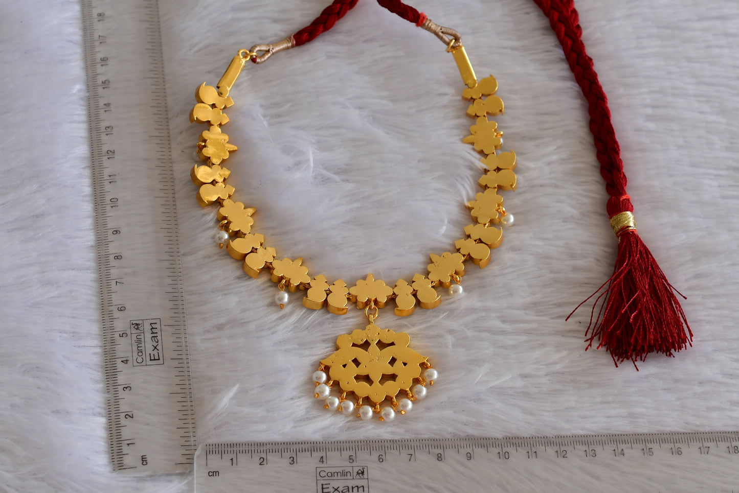 Gold tone precious kemp-green-white pearl mango necklace dj-52258