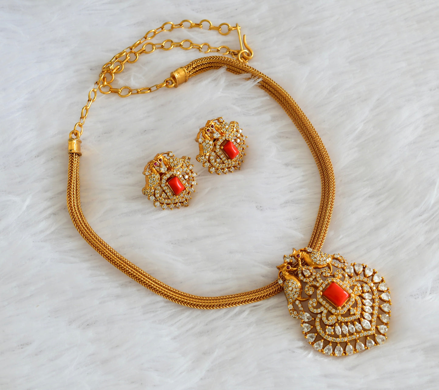 Matte finish white-coral stone peacock choker/necklace set dj-54016