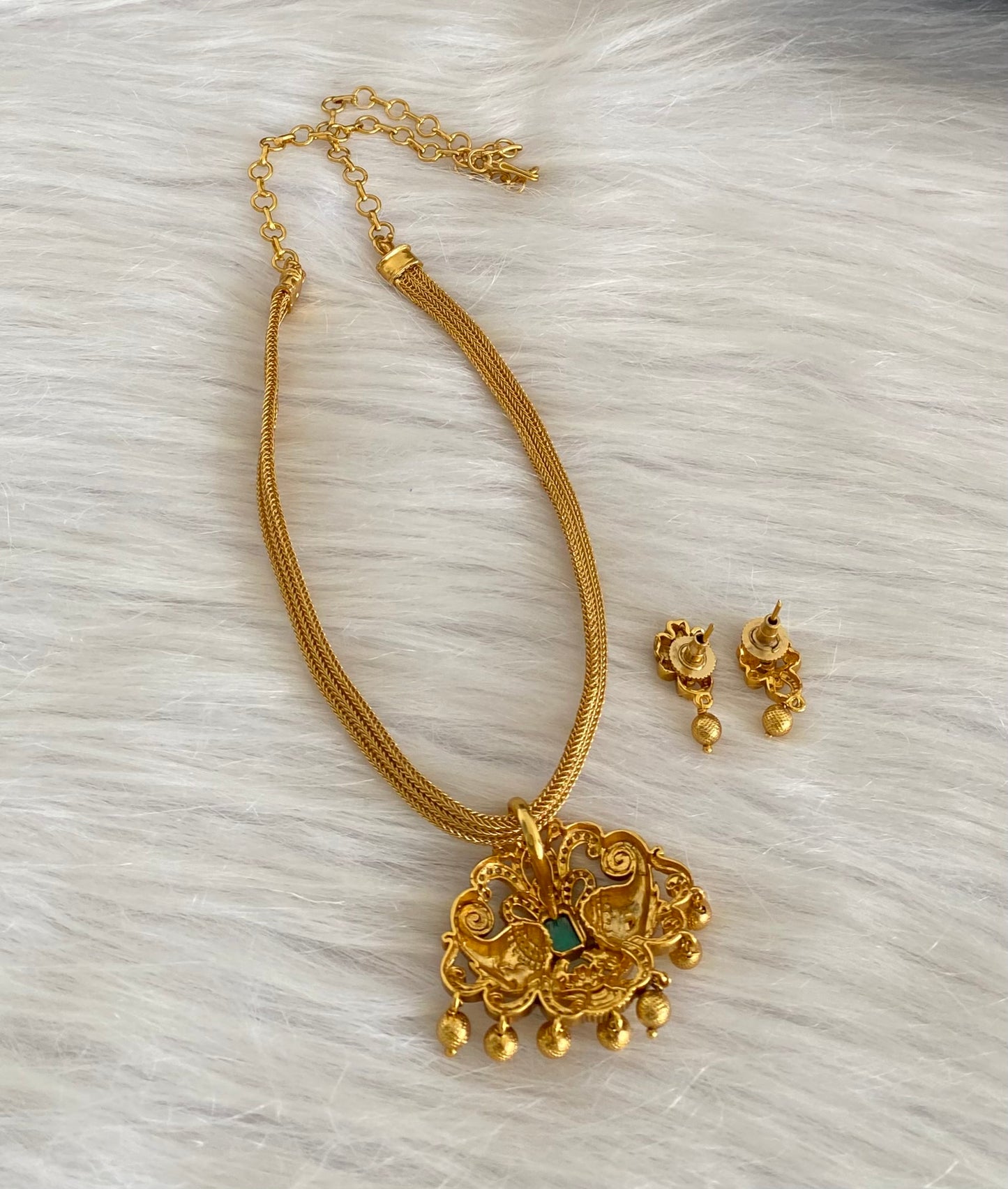 Antique gold tone green-white stone elephant necklace set dj-54267