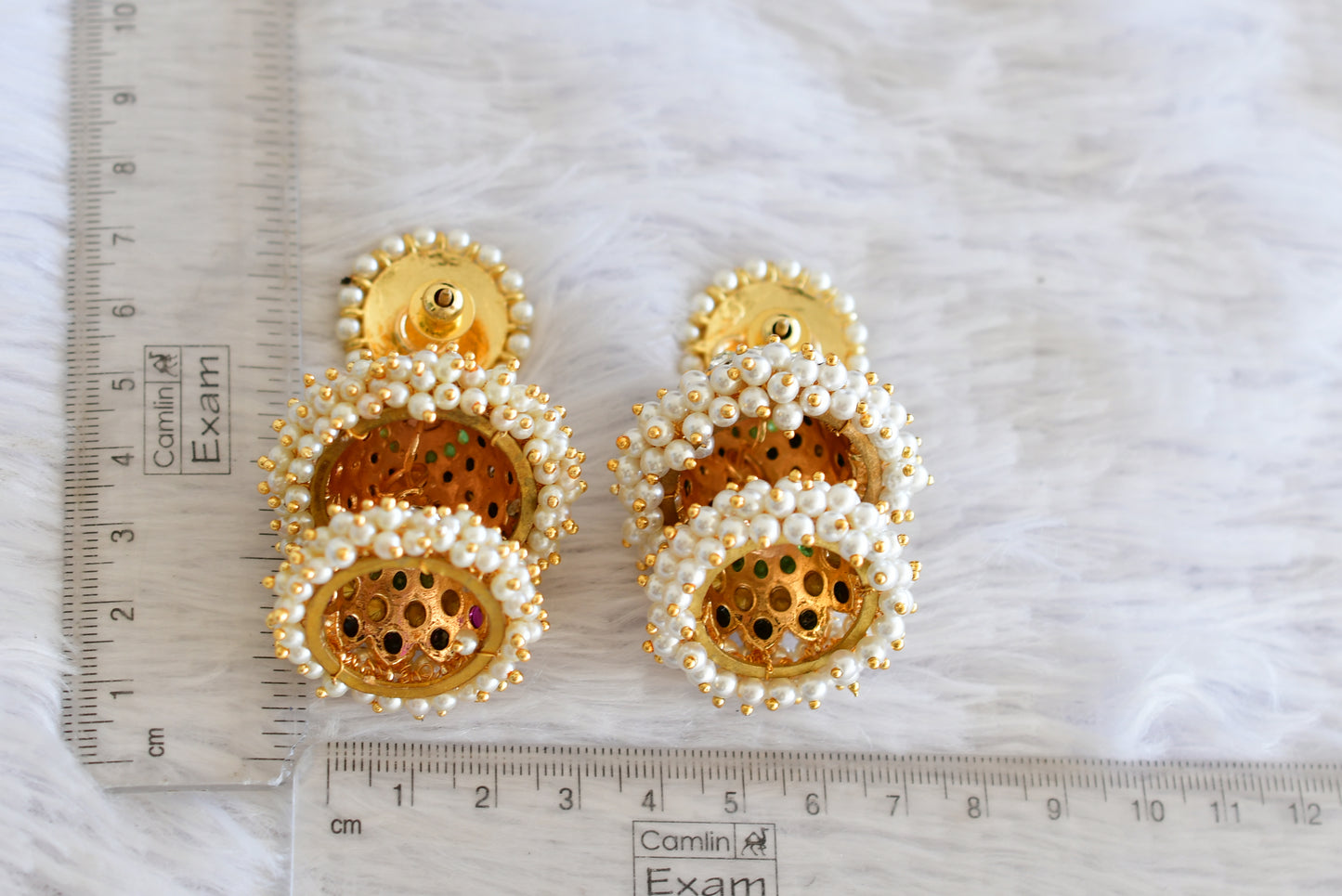 Gold tone precious kemp-green-white stone pearl big step jhumkka dj-52519