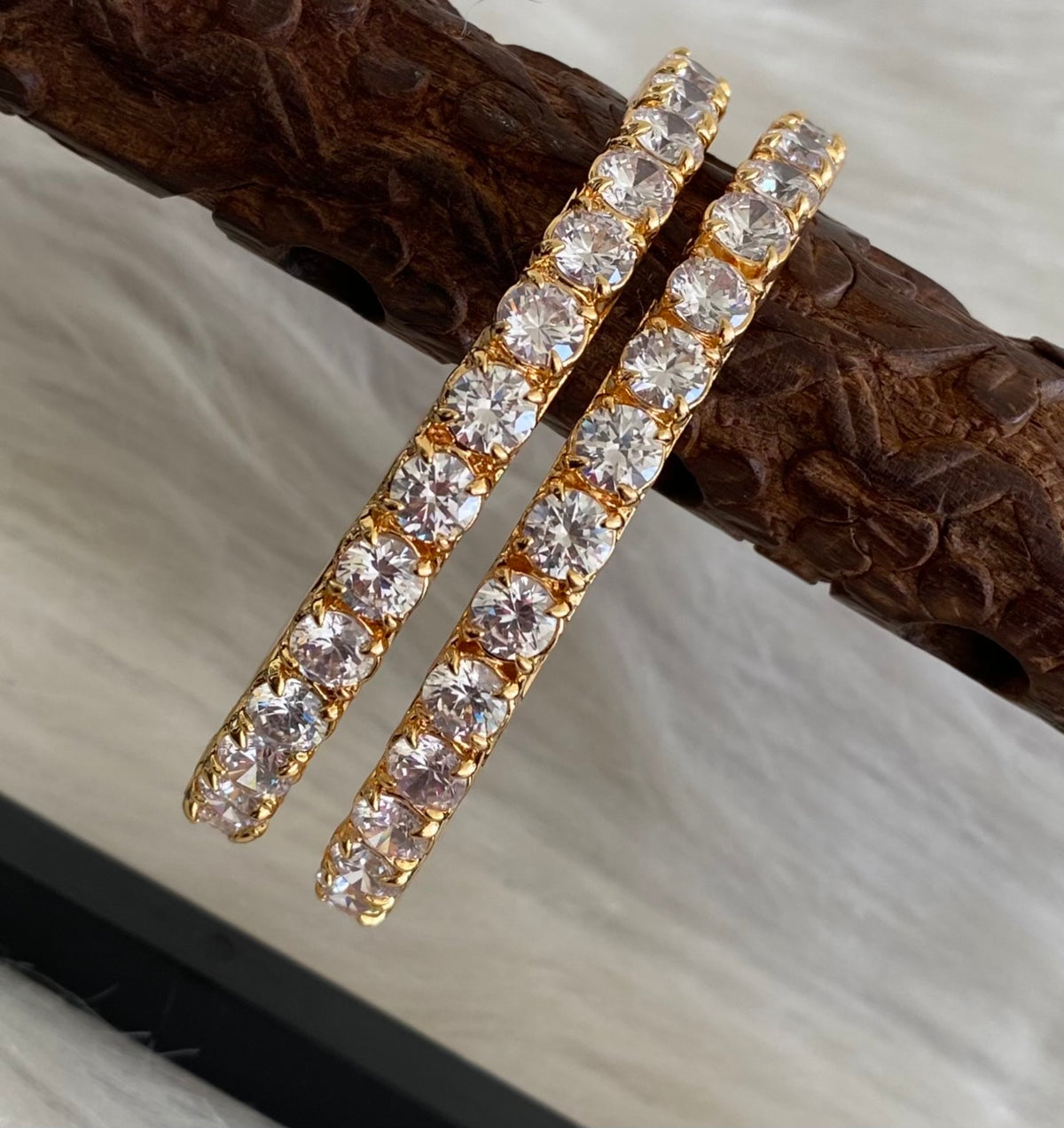 Gold tone diamond look bangles(2.10) Dj-54817