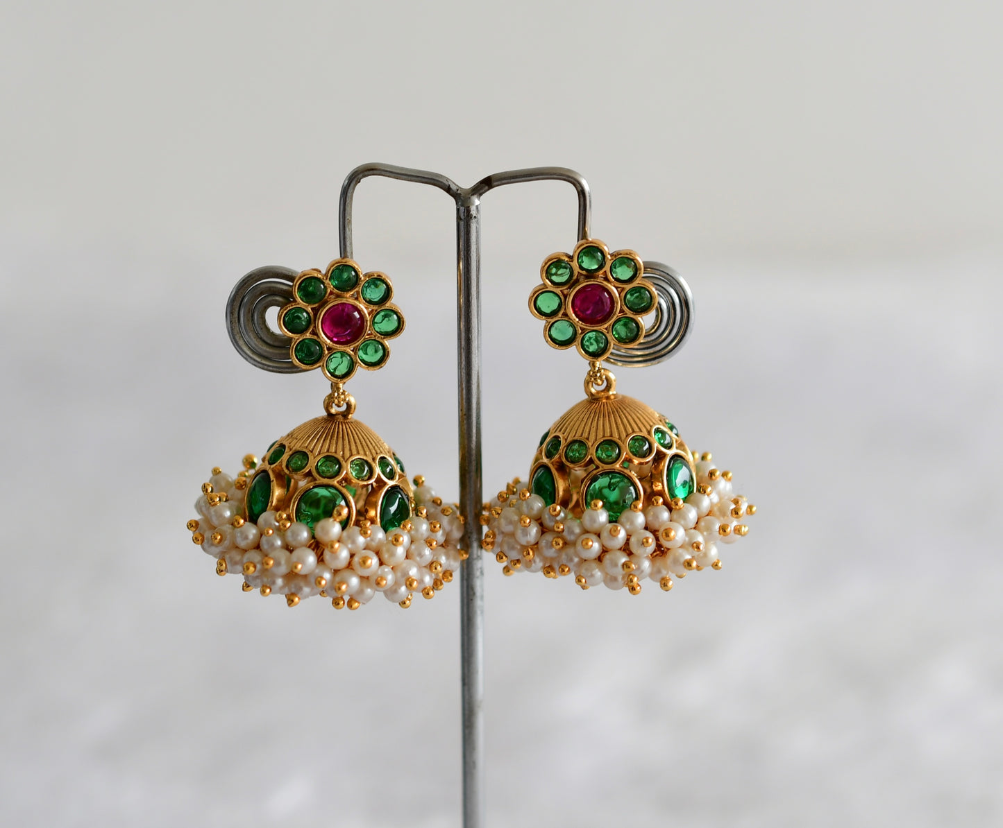 Matte finish green-kemp pearl cluster flower jhumkka dj-51859