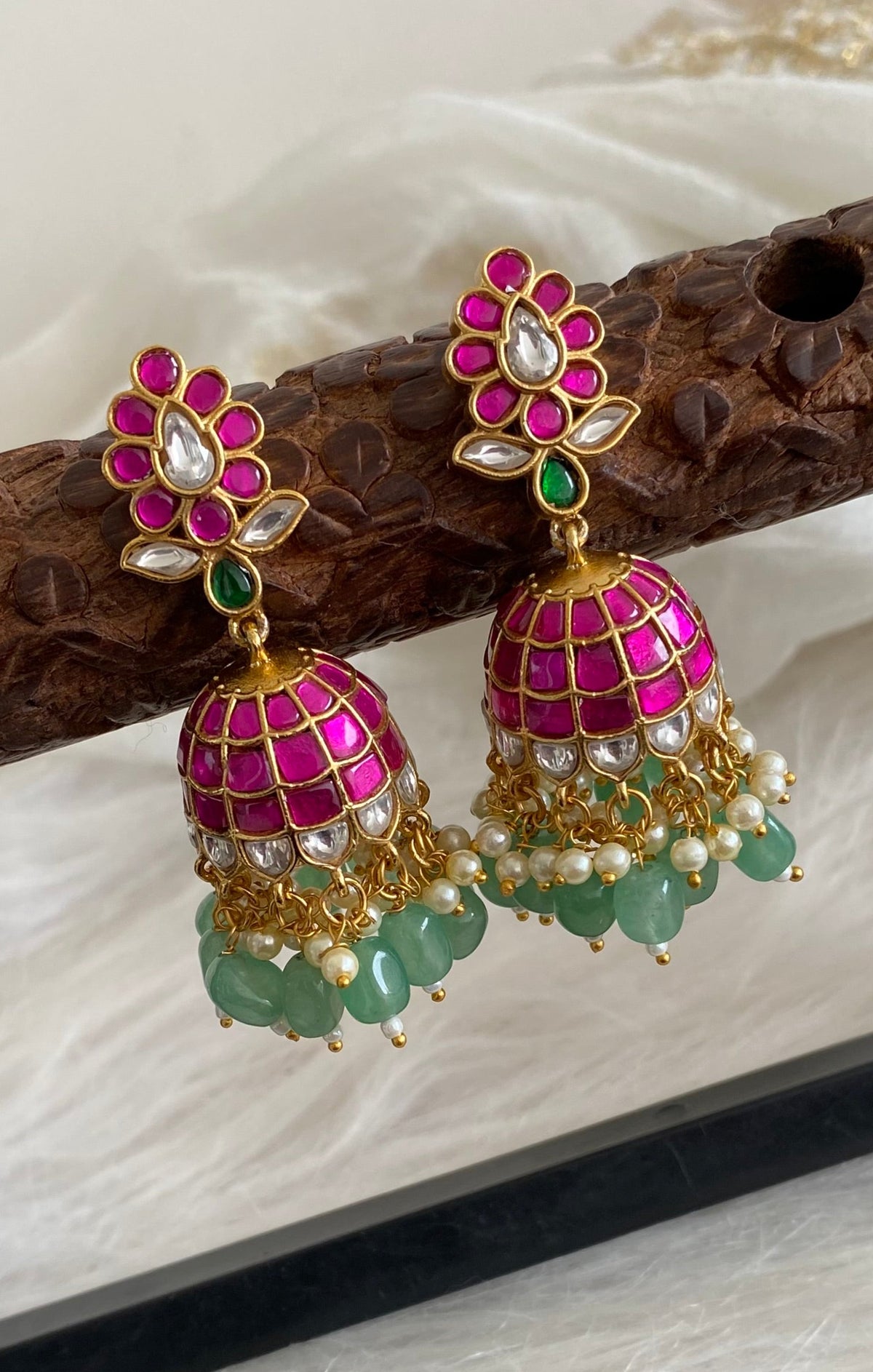 Gold tone pink-white kundan jadau green beaded pearl jhumkka dj-55097