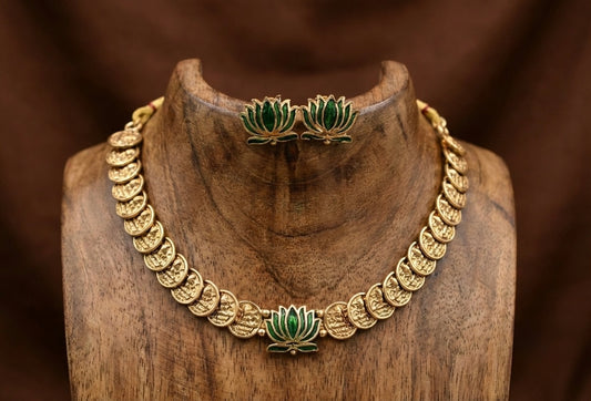 Antique gold tone lakshmi coin green lotus necklace set dj-52733