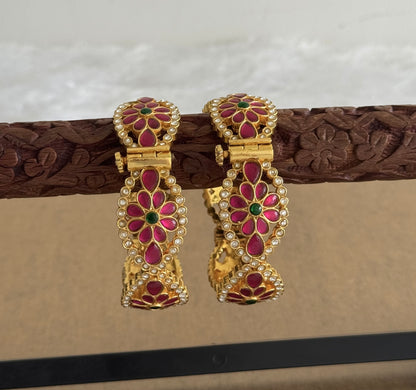 Gold tone pink-green flower kundan jadau screw type bangles(2.4) dj-51566