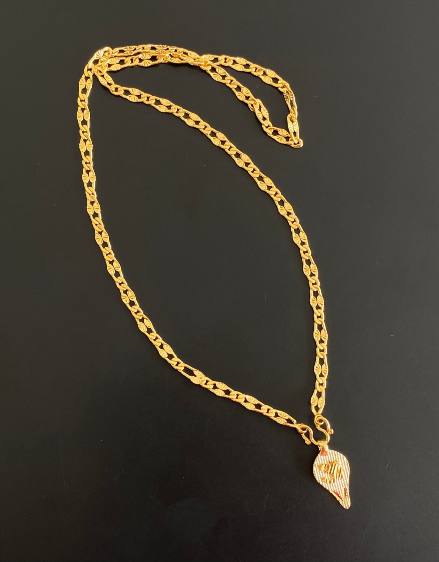 Gold tone 18 inches chain with om pendant dj-54390