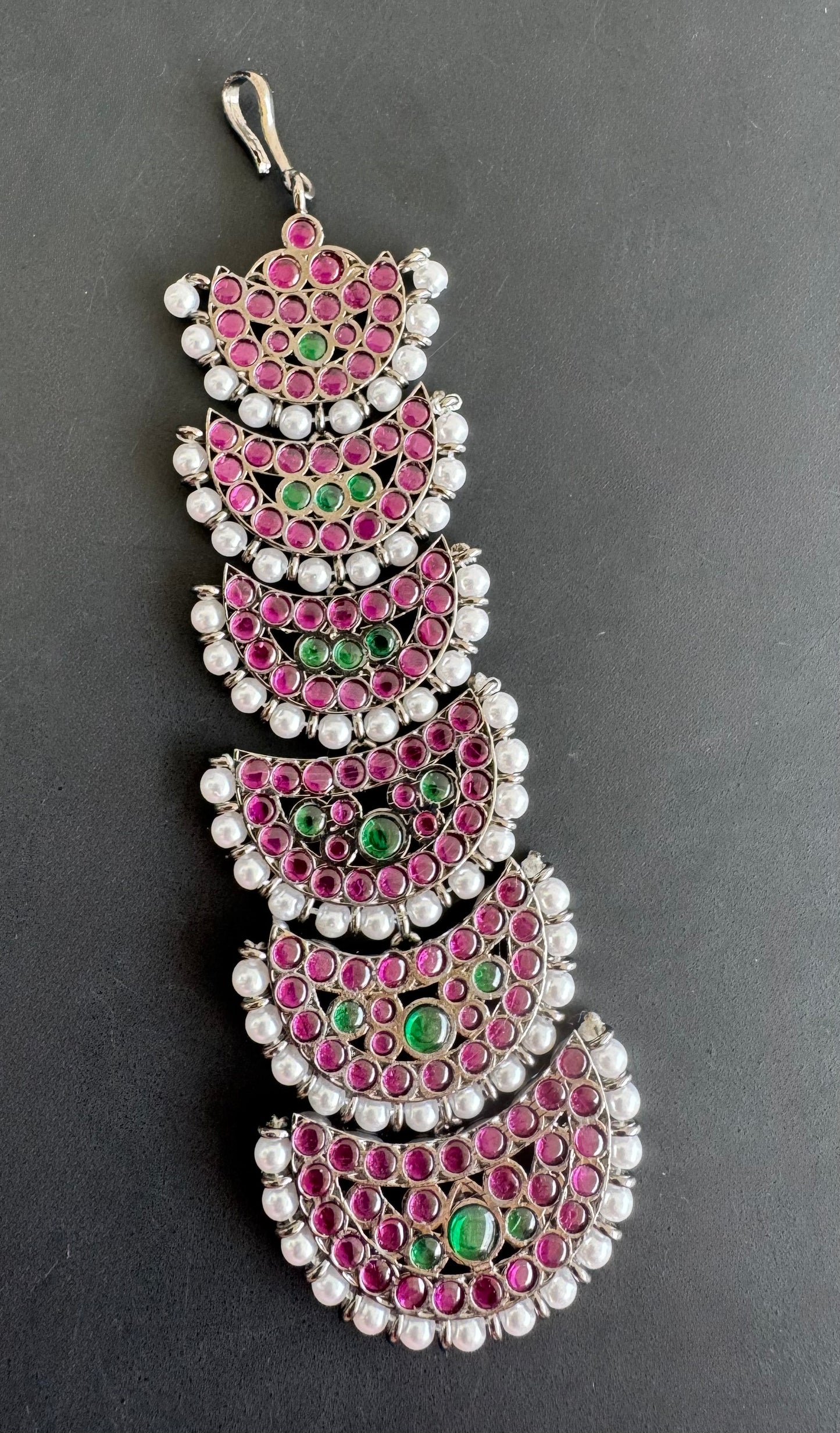 Black finish precious kemp pearl moon tikka dj-51039