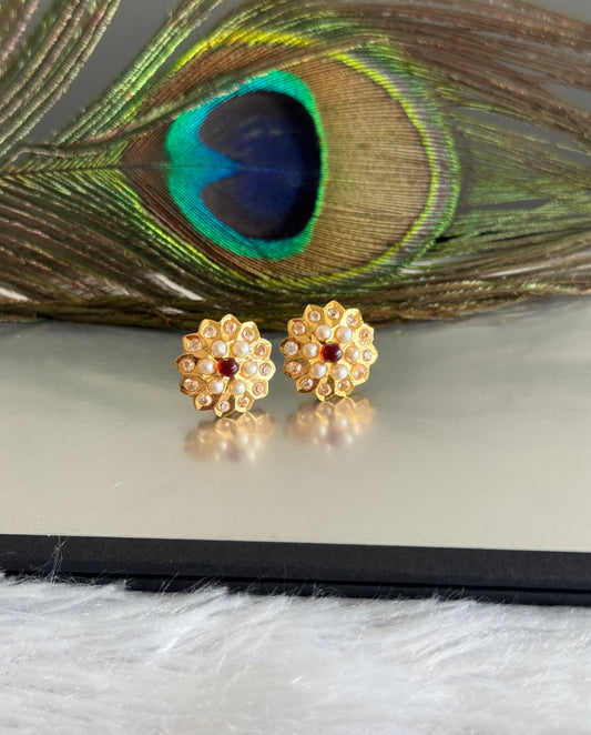 Gold tone pearl-pink beaded stud/earrings dj-51619