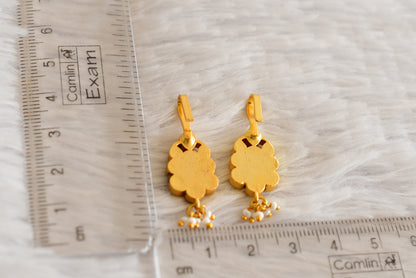 Gold tone pink-white kundan jadau flower bugadi earrings dj-52482