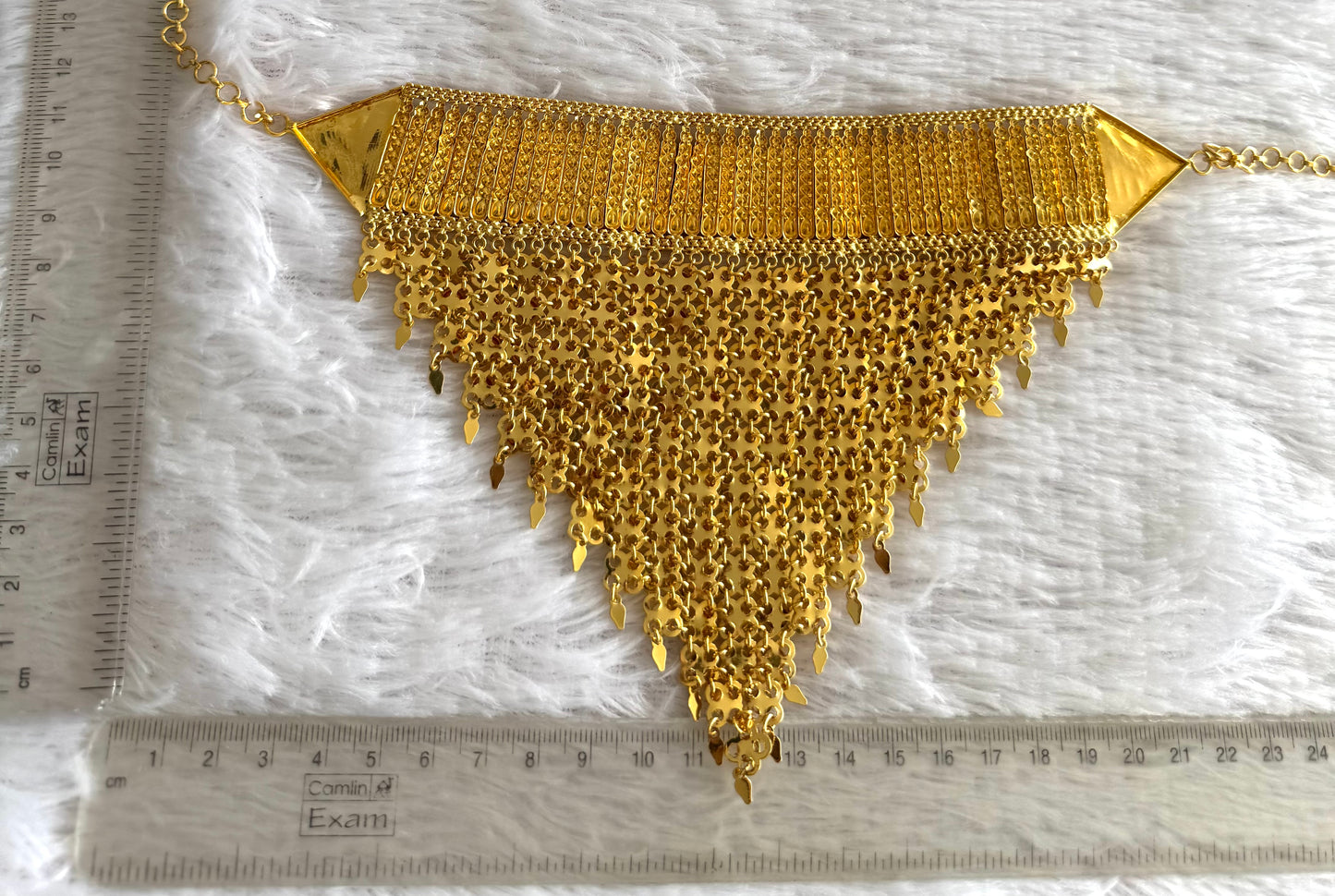 Gold tone kerala style elakka thali choker dj-34722