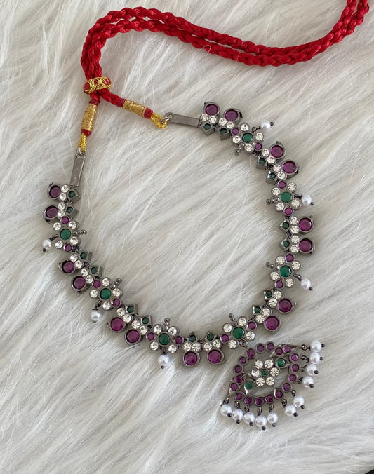 Black finish precious kemp-green-white pearl mango necklace dj-53948