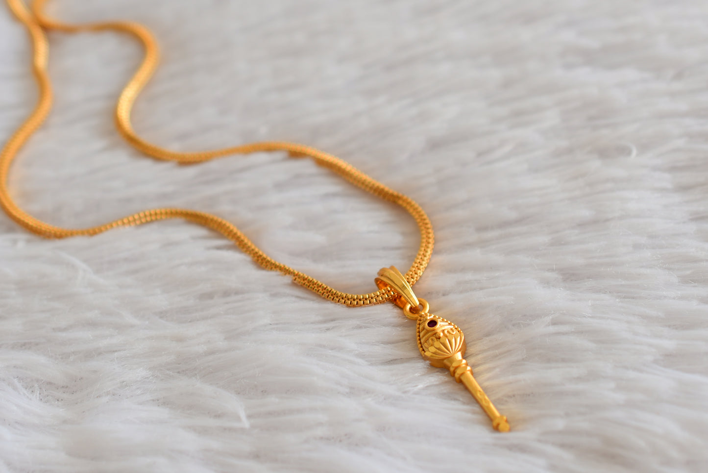 Gold tone 18 inches chain with pink stone vel pendant dj-51904