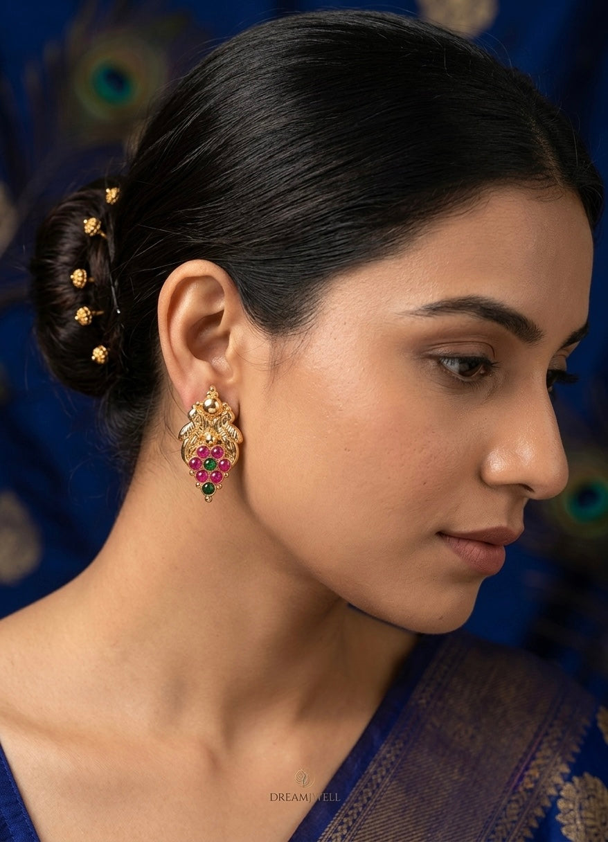 Gold Tone Kemp Peacock Screw back Stud/Earrings DJ30039