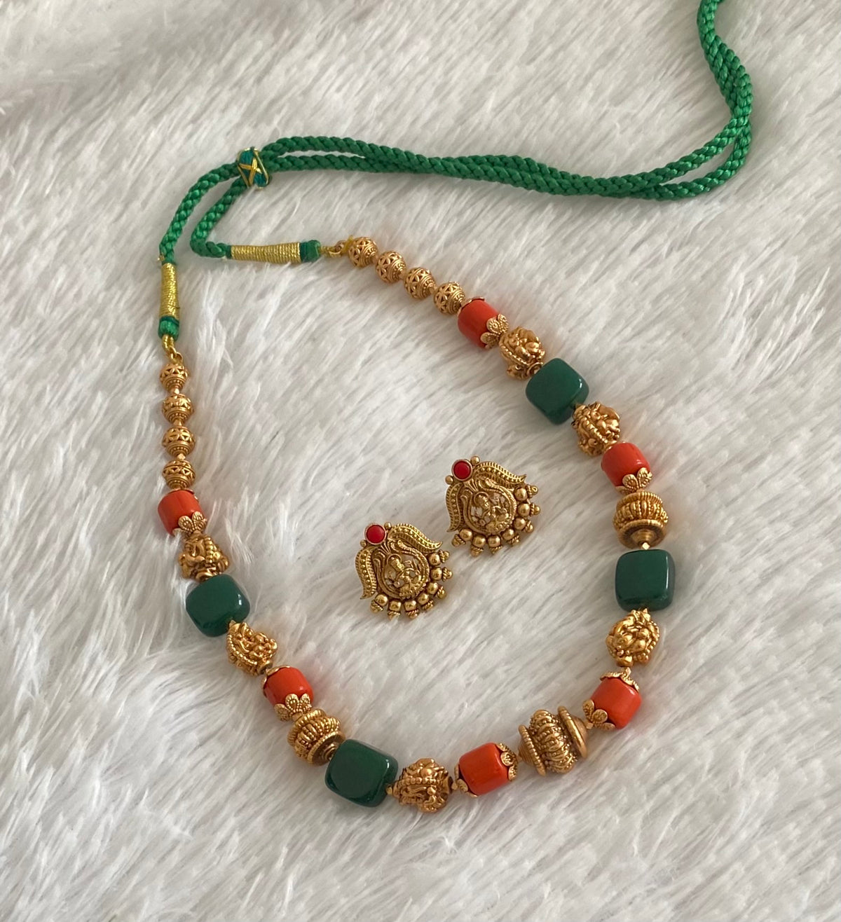 Antique gold tone coral green nakshi beaded lakshmi ganesha necklace set dj-54947