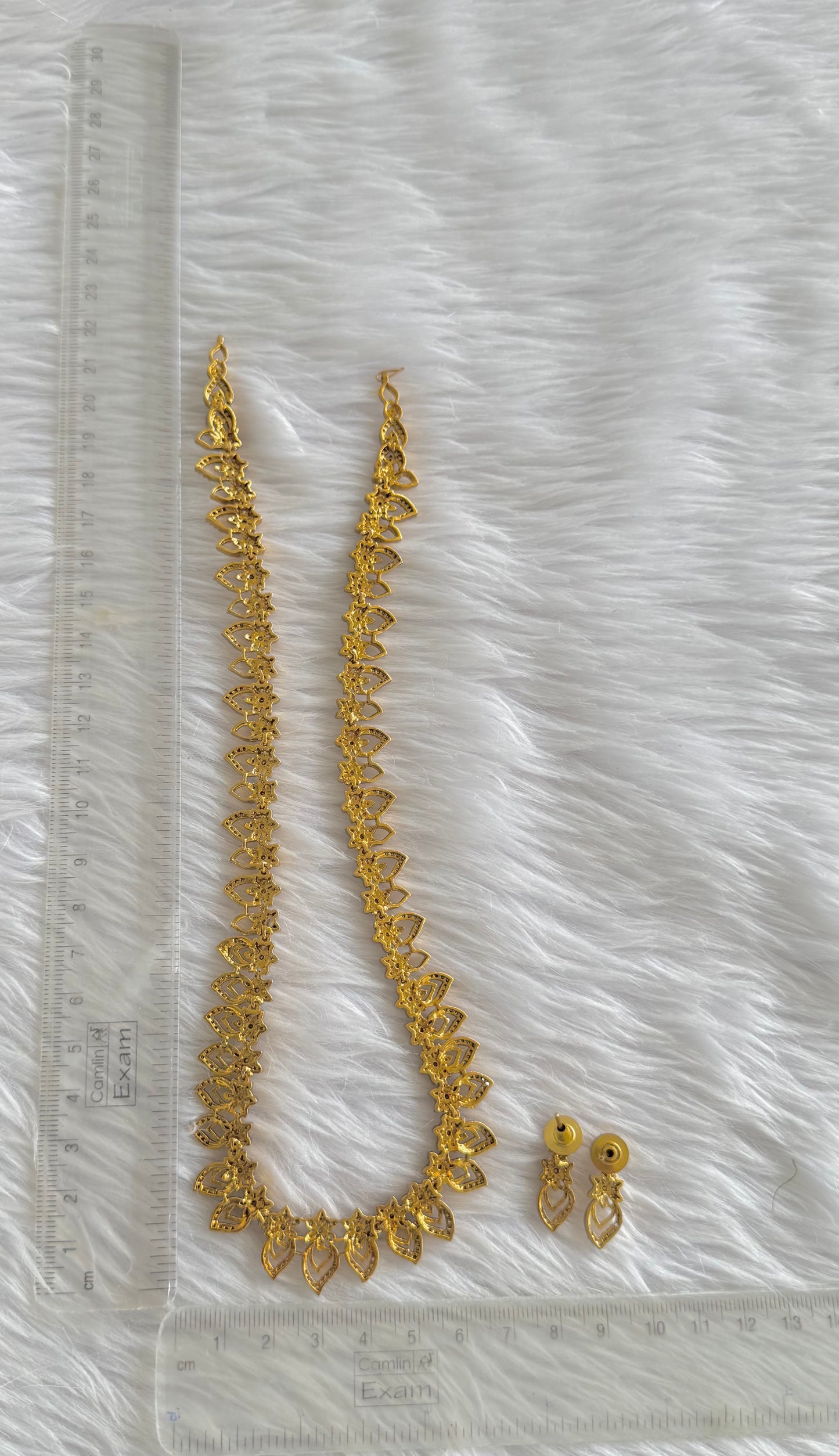 Matte finish cz white stone mango flower haar set dj-51115