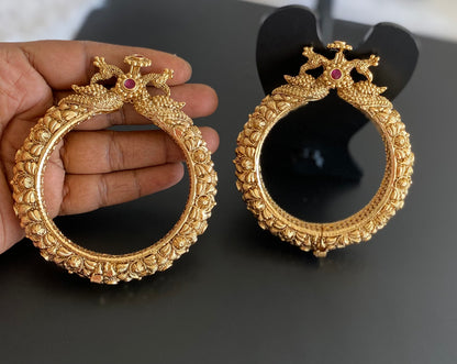 Matte finish pink stone peacock screw type kada/bangles(2.4) dj-53450