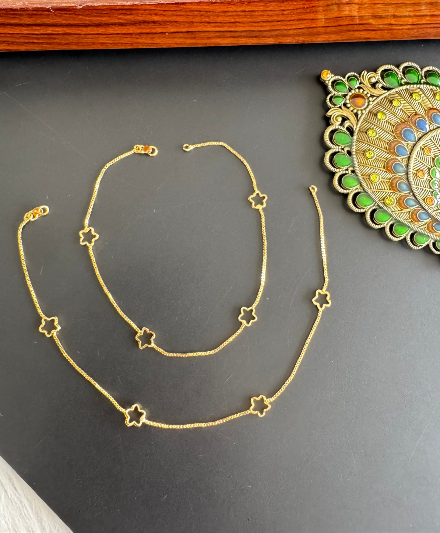 Gold tone 10.5 inches star anklets dj-51298