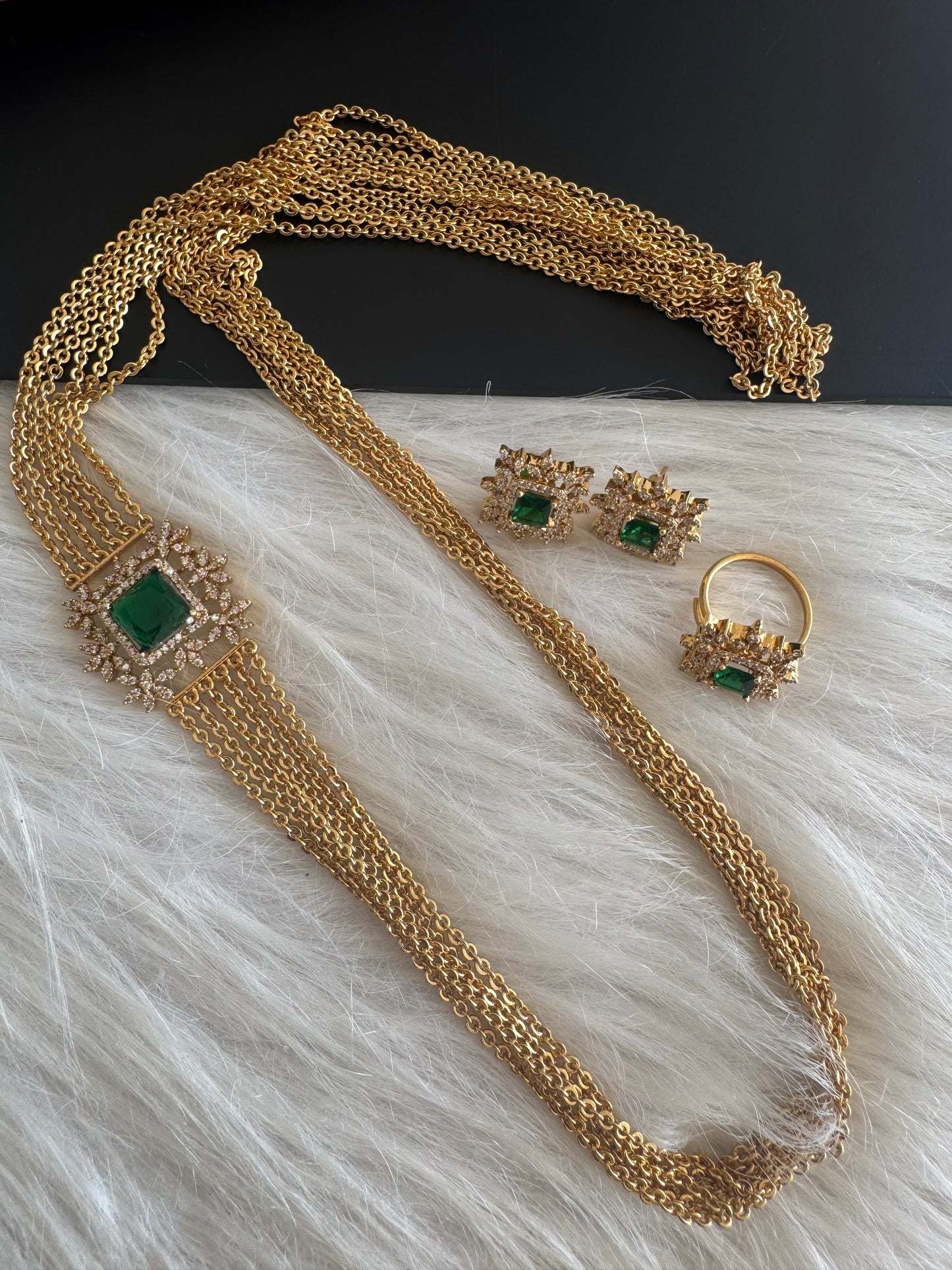 Matte finish cz green block stone mugappu chandra haar set dj-51243