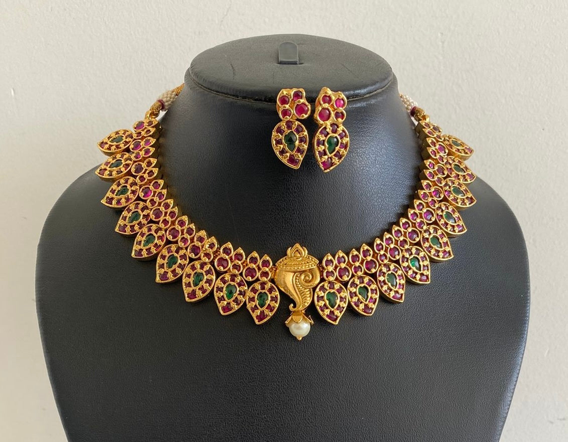 Matte Finish Real Kemp-green Mango Shanku Necklace Set DJ32573