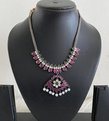 Black finish precious kemp-green-white pearl mango necklace dj-54684