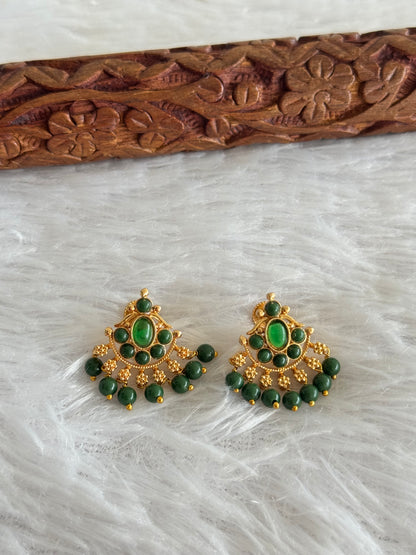 Gold tone green beaded stud/earrings dj-51614