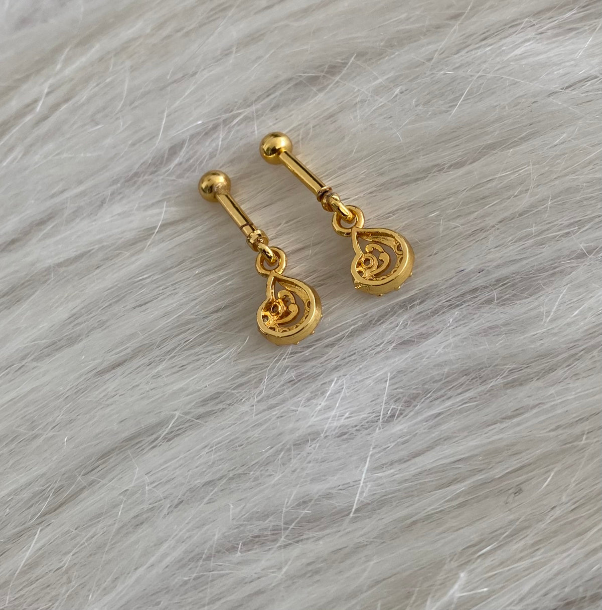Gold tone cz white stone bugadi screw earrings dj-55125
