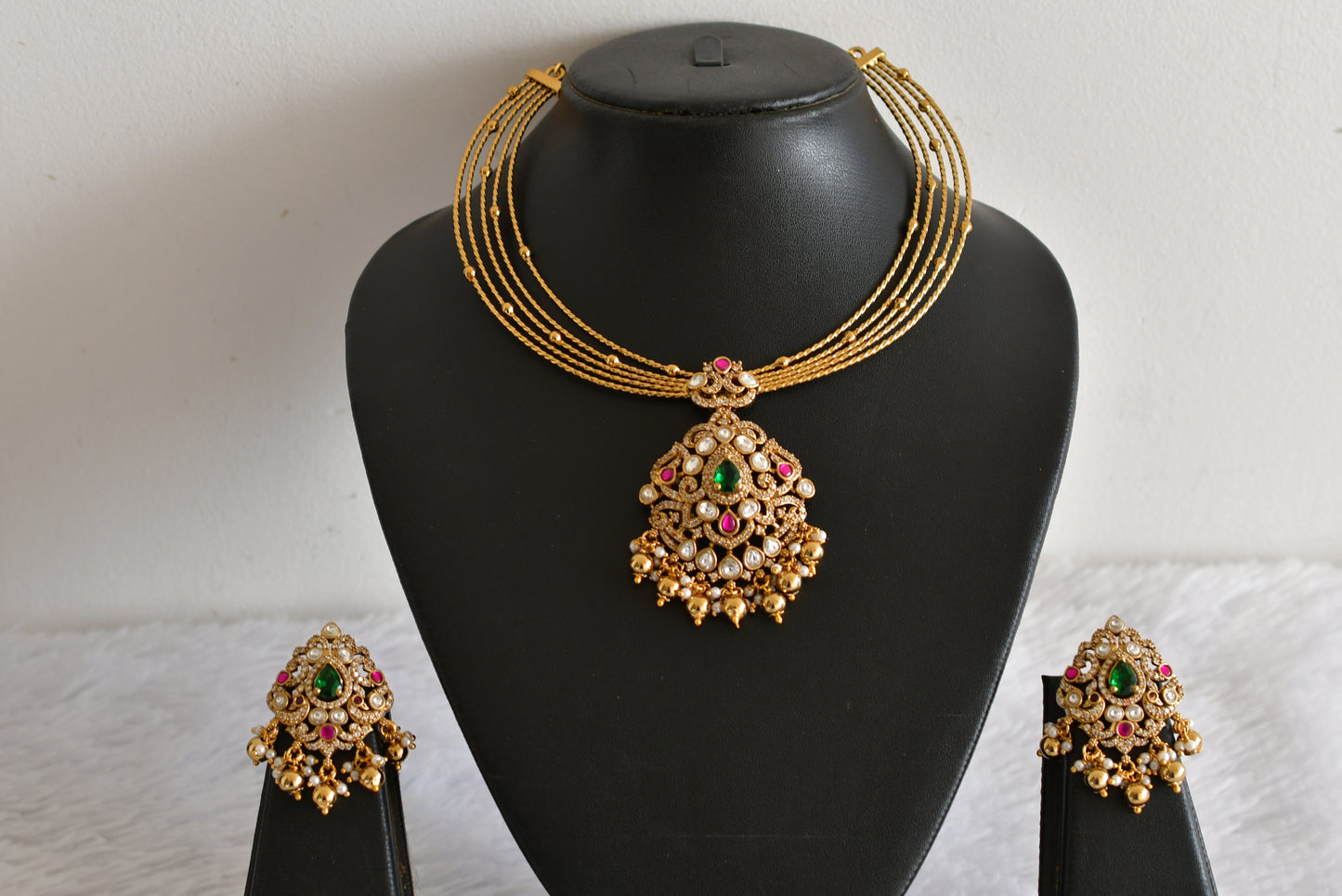 Antique gold tone pink-green kundan jadau kante necklace set dj-52421