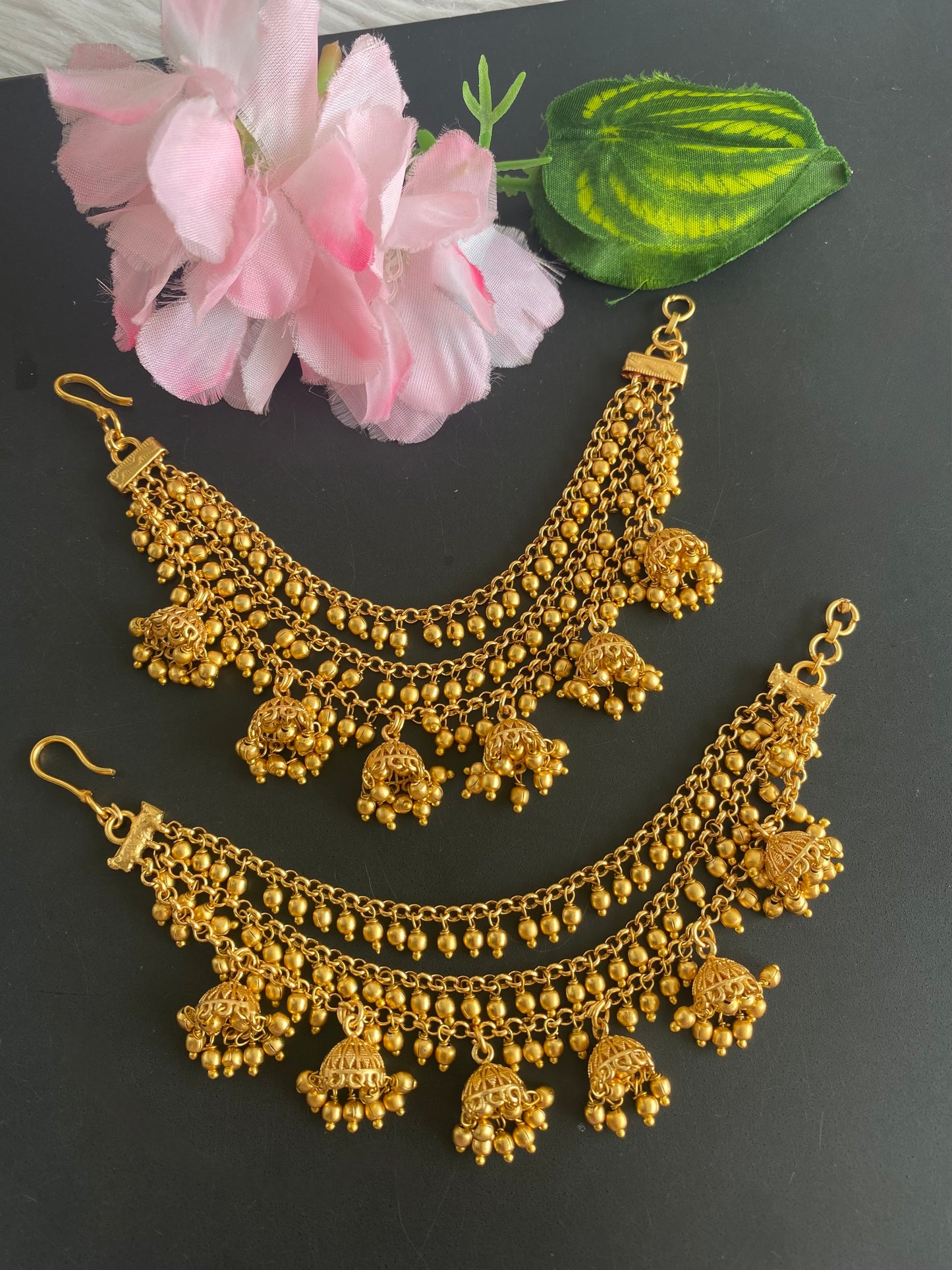 Matte finish jhumkka ear side chain dj-51119