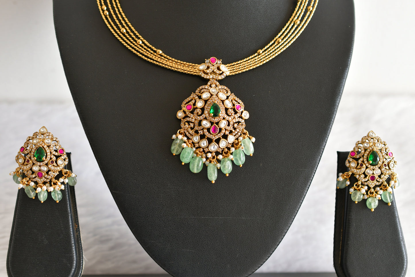 Antique gold tone pink-green kundan jadau kante necklace set dj-52422