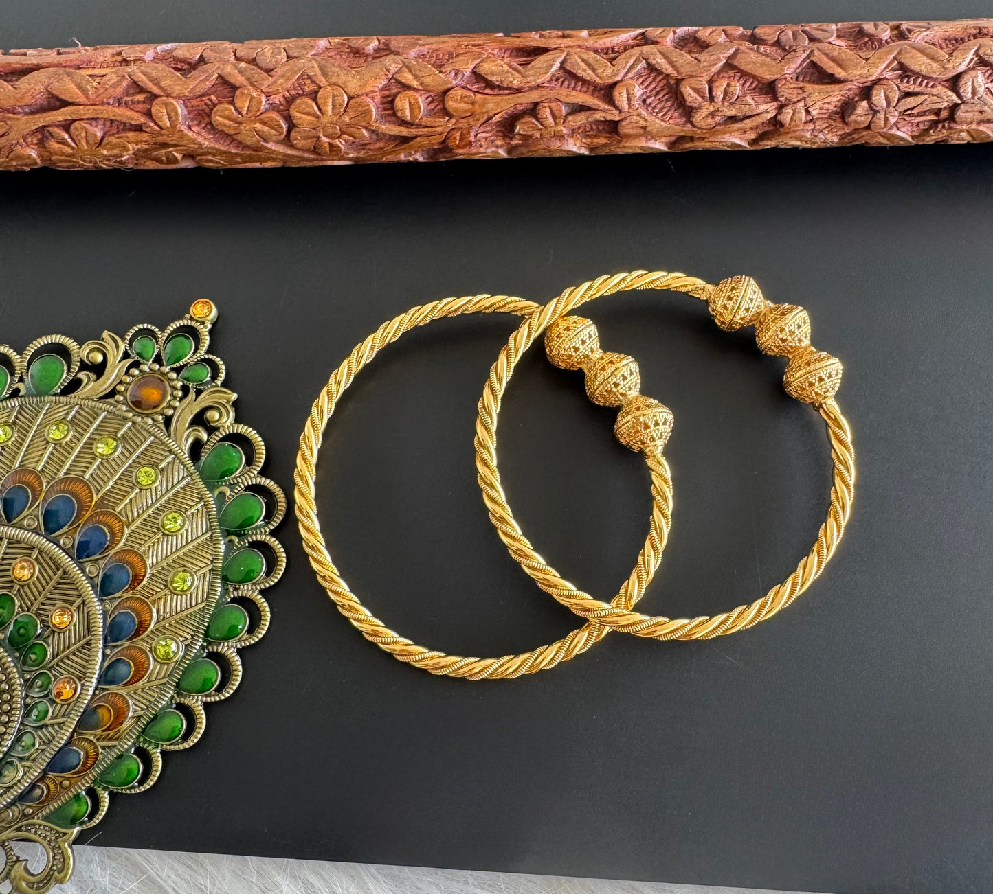 Antique gold tone ball Bangles(2.10) Dj-51337