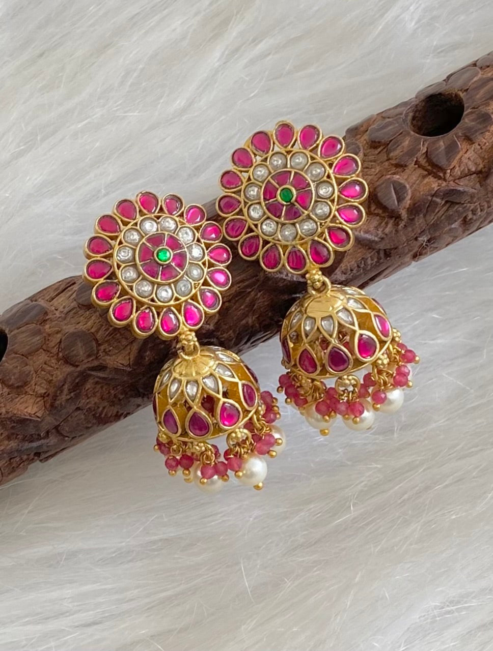 Gold tone kemp-green-white stone kundan jadau pearl jhumkka dj-54588