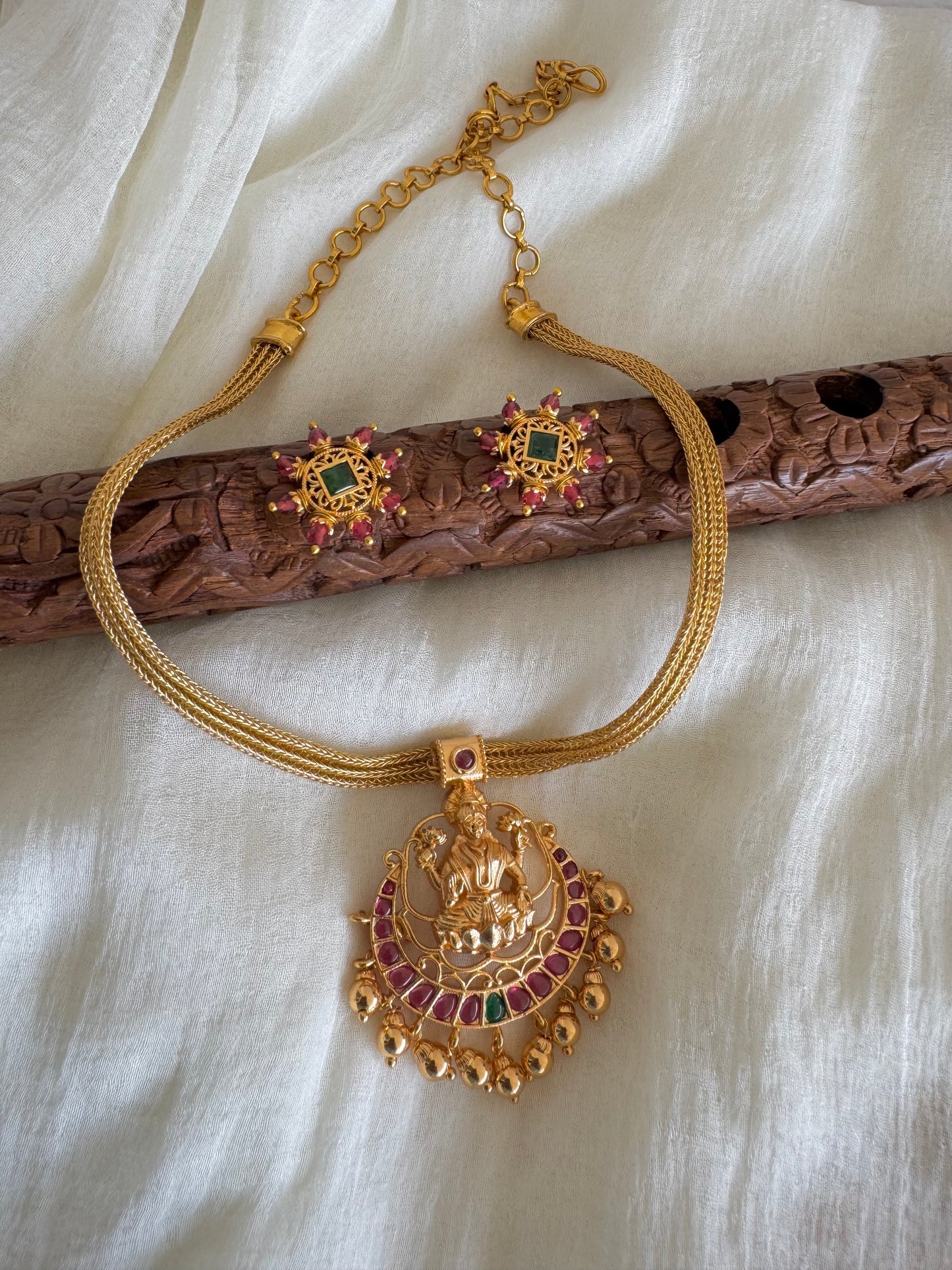 Matte finish kemp-green lakshmi necklace set dj-52612