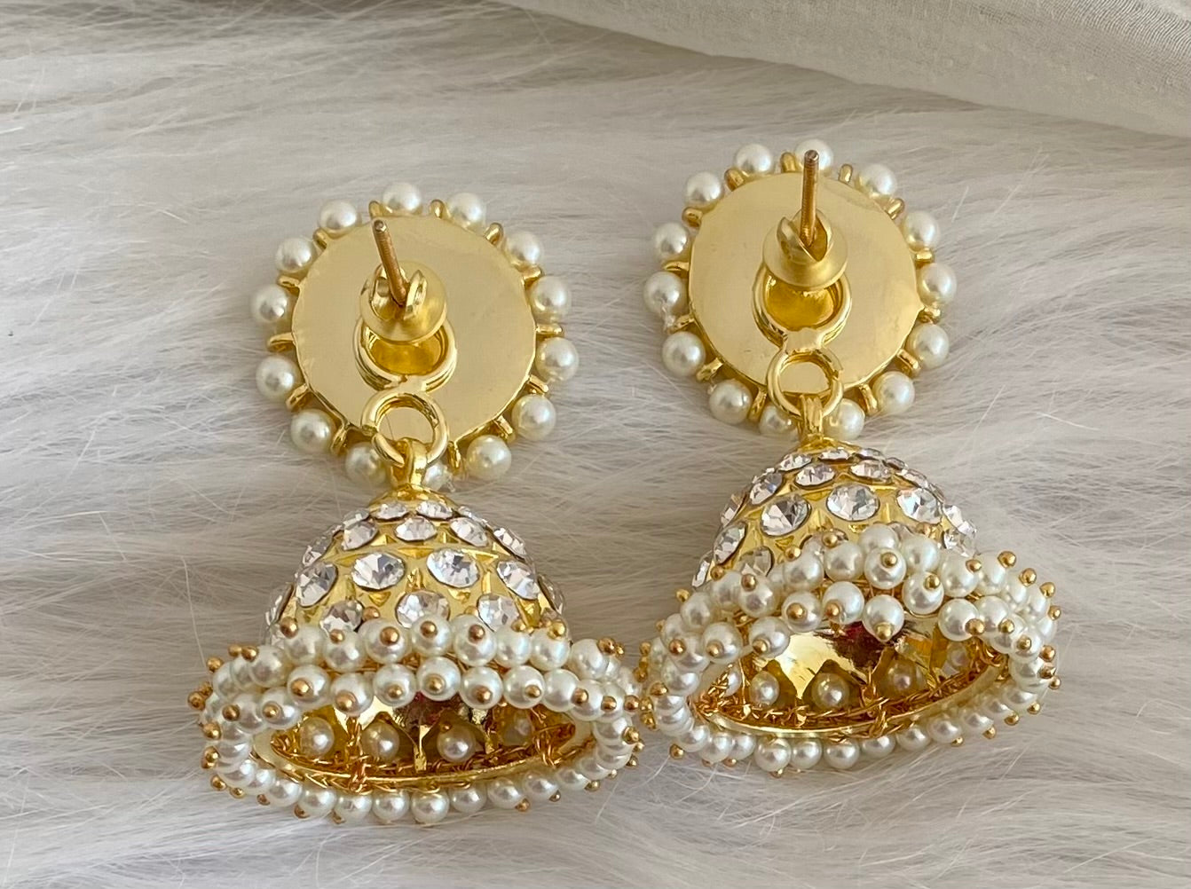 Gold tone precious white stone pearl big jhumkka dj-53906