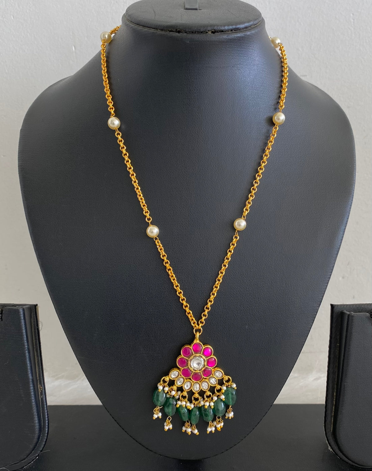 Gold tone green beaded pearl kundan jadau chain with pendant dj-54787