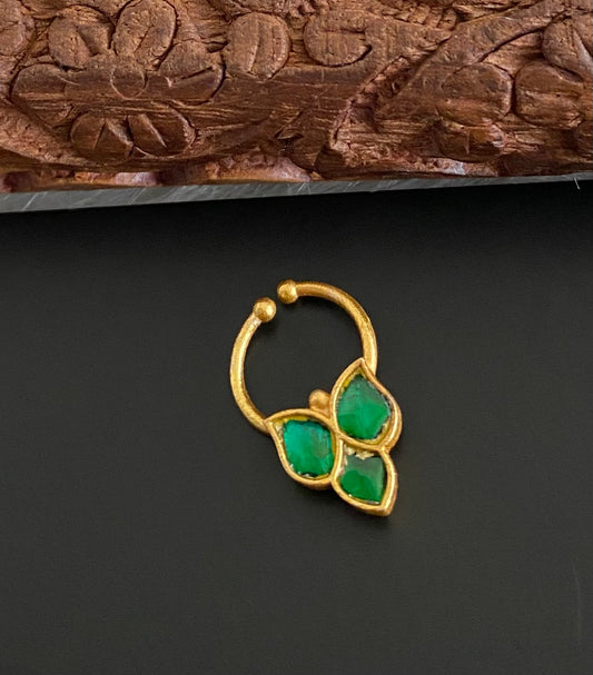 Gold tone kundan jadau green stone nose pin/bulakku dj-53743