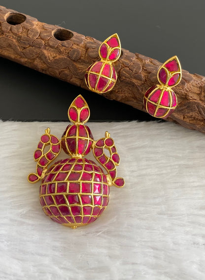 Mate gold tone pink kundan jadau kalash pendant set Dj-53527