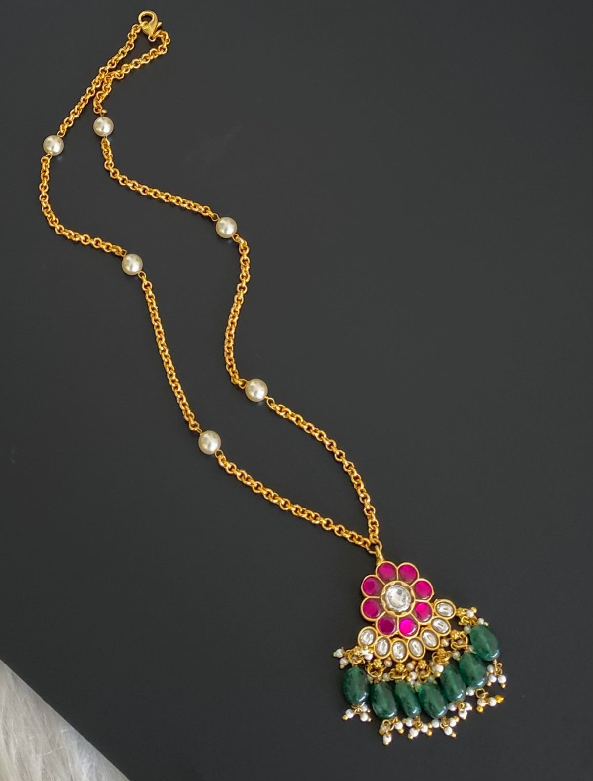 Gold tone green beaded pearl kundan jadau chain with pendant dj-54787