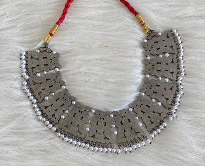 Black finish precious kemp-green-white pearl necklace dj-53956
