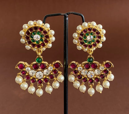 Gold tone precious kemp-green-white stone pearl earrings dj-53220