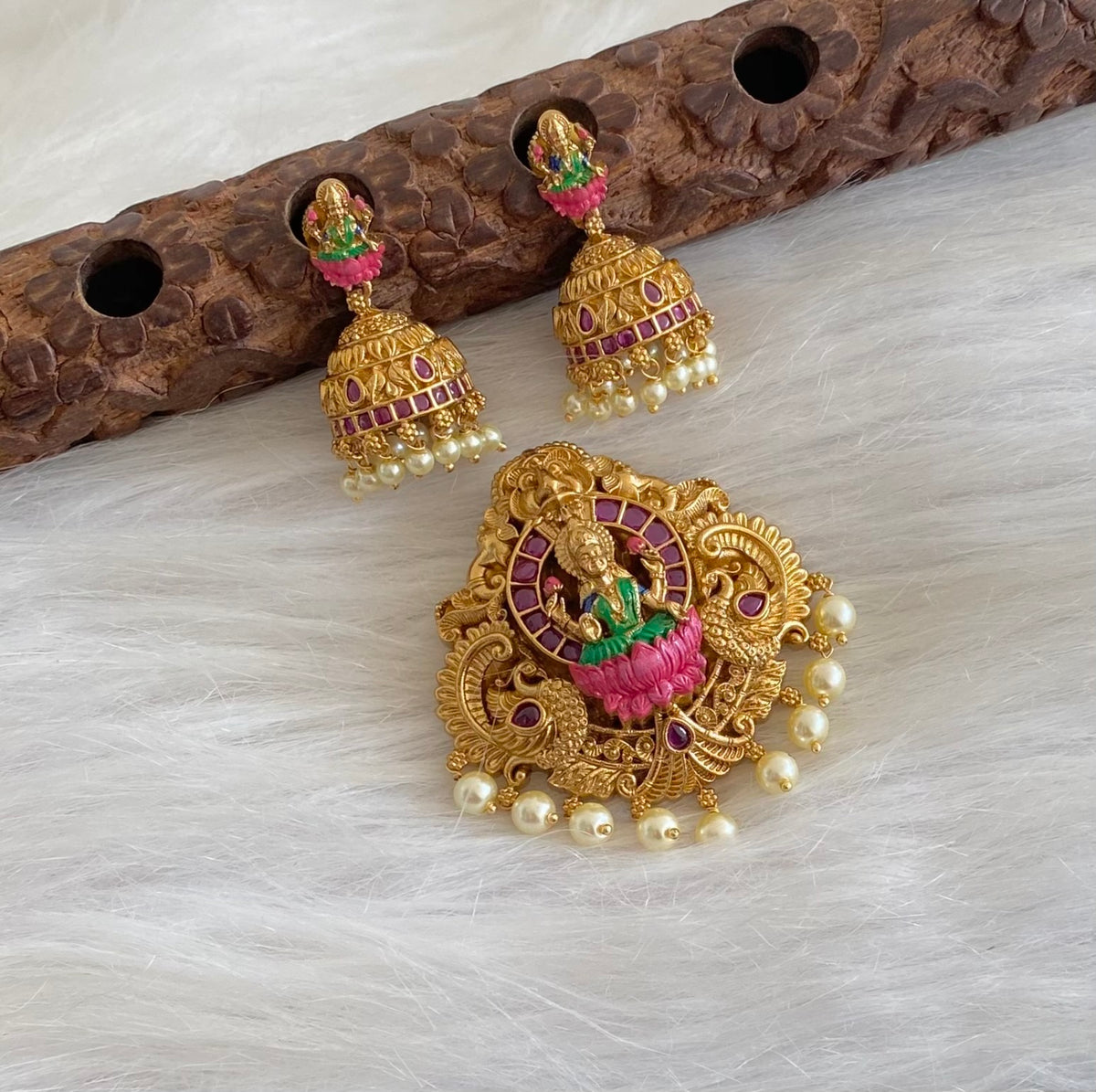 Antique gold tone pearl peacock lakshmi meenakari pendant set dj-54743