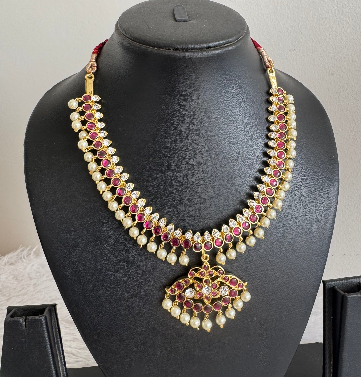 Gold tone precious kemp-white pearl necklace dj-51754