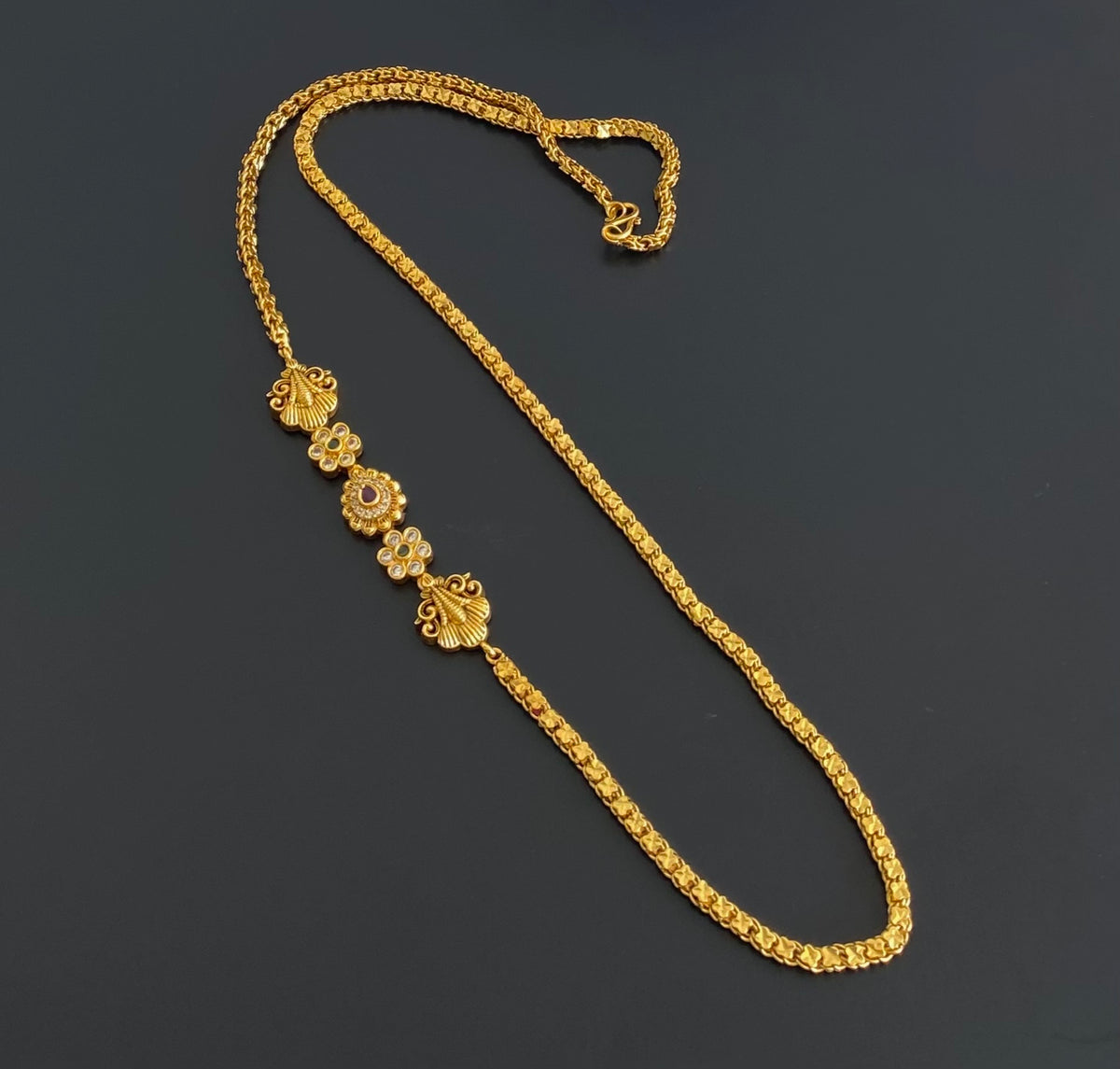 Antique gold tone pink-green-white stone mugappu chain dj-54798