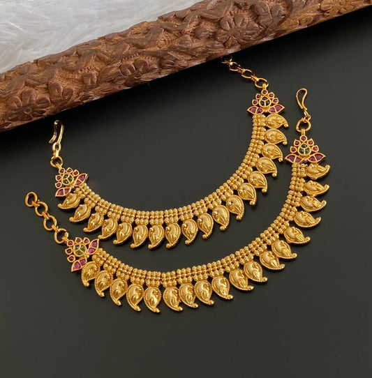 Antique gold tone peacock mango ear side chain dj-54048