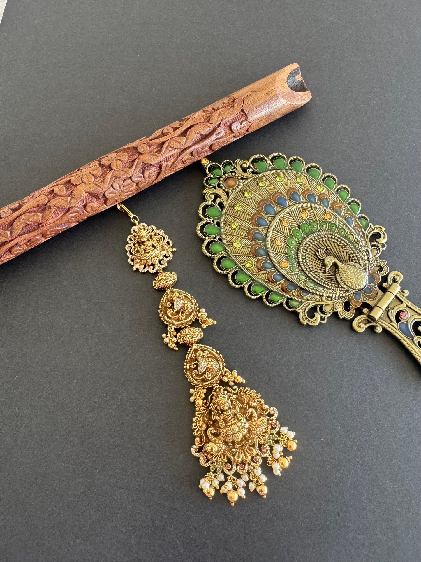 Antique gold tone cz white lakshmi peacock tikka dj-52058