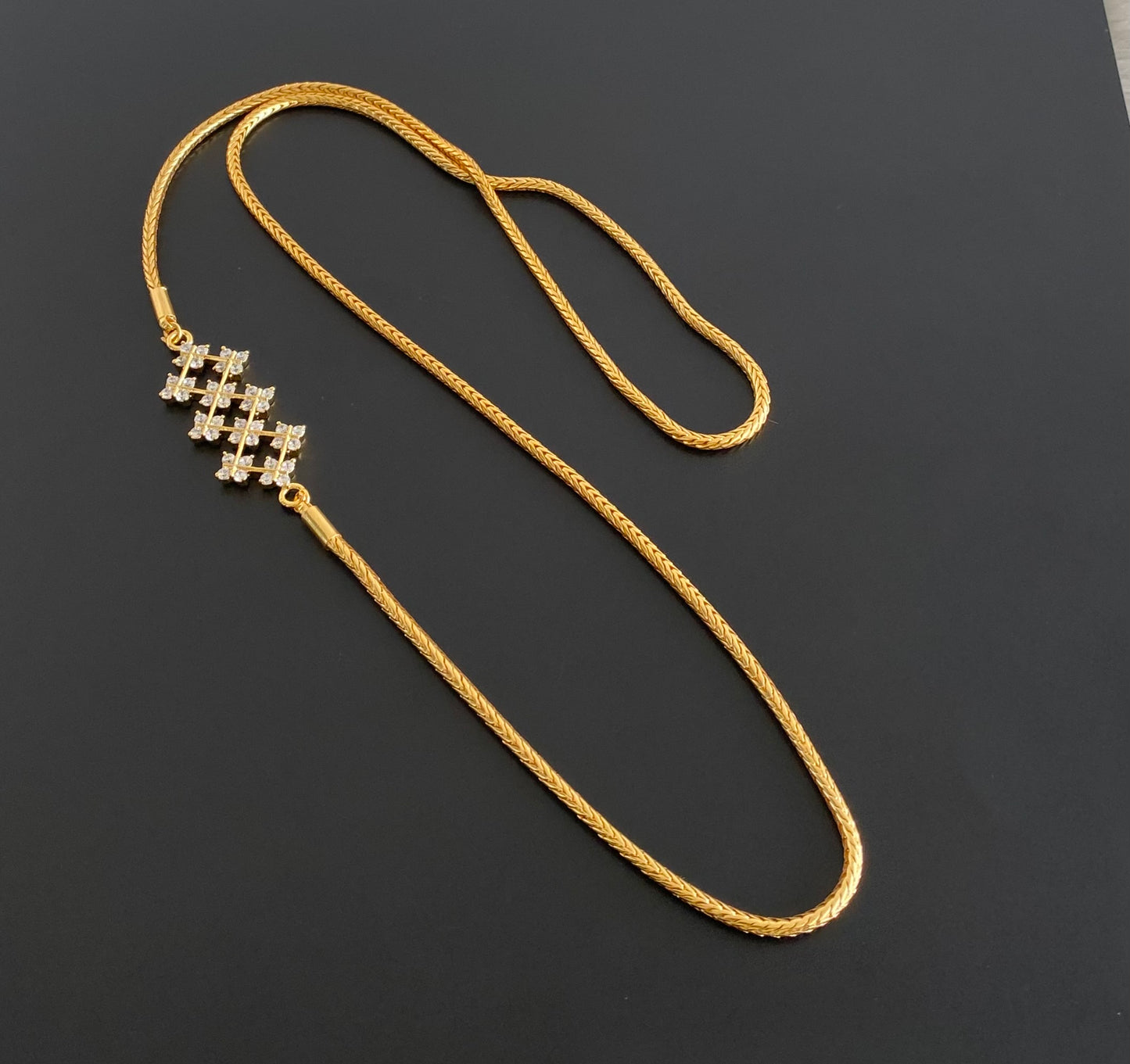 Gold tone white stone 30 inches mugappu chain dj-54420