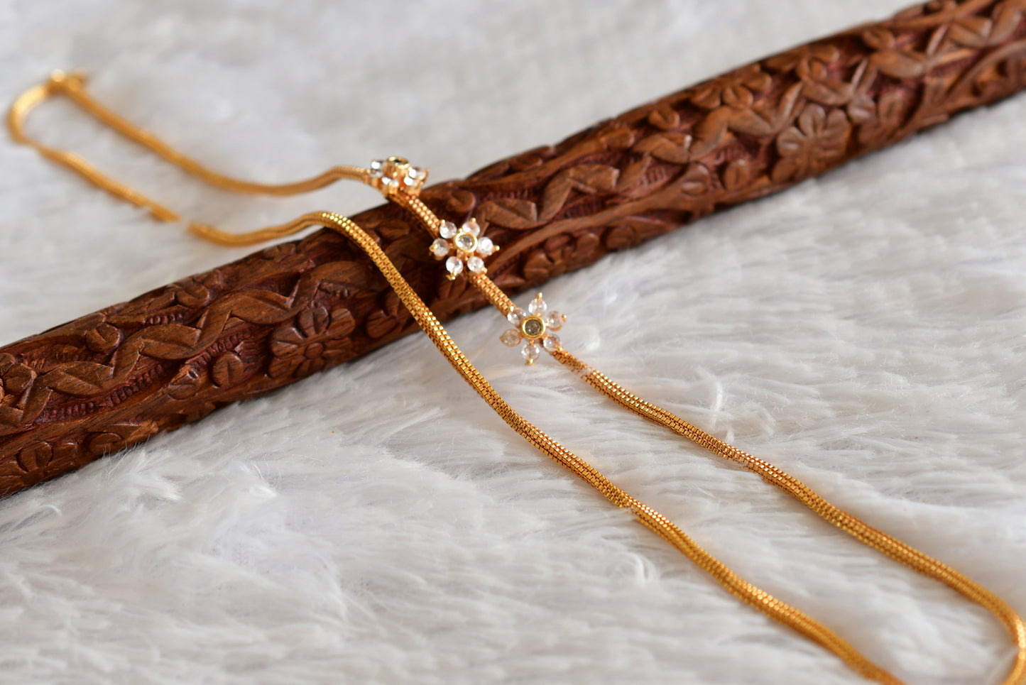 Gold tone white stone flower mugappu chain dj-51899