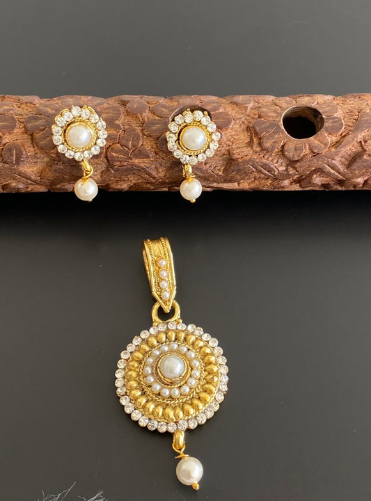 Antique gold tone white stone pearl pendant set dj-52966