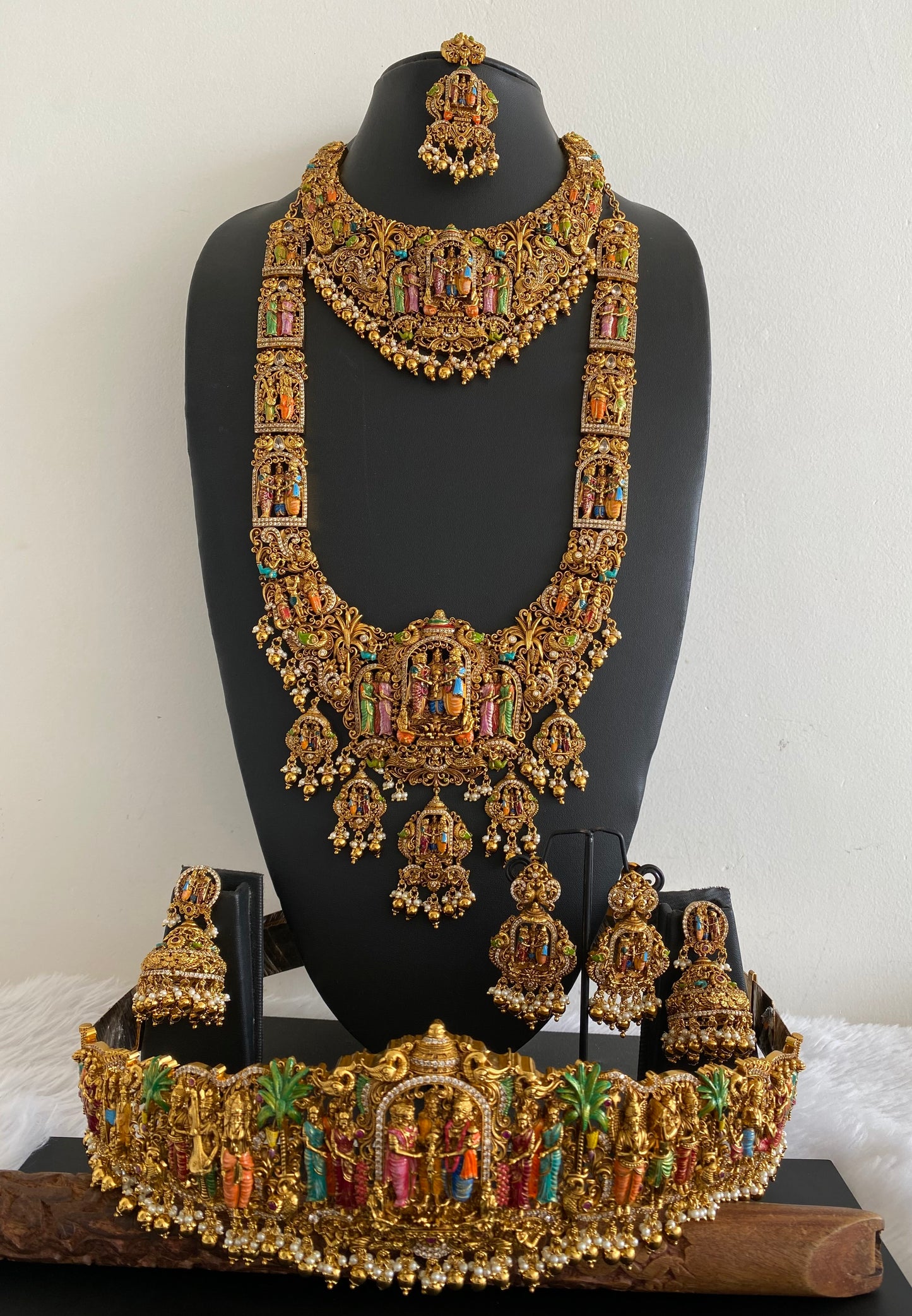 Matte finish srinivasa kalyana with meenakari work bridal set dj-53137