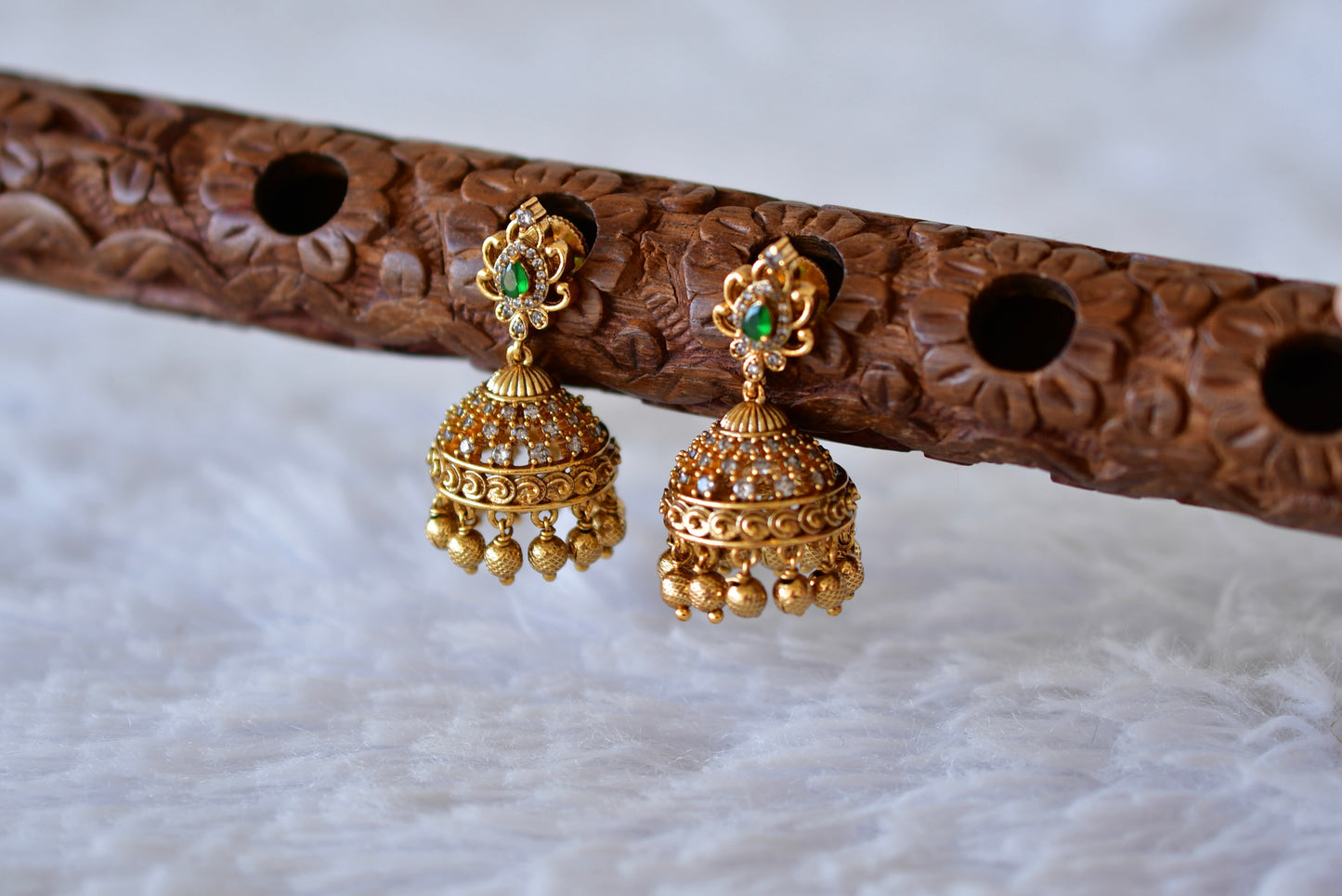 Antique gold tone cz green jhumkka dj-52547